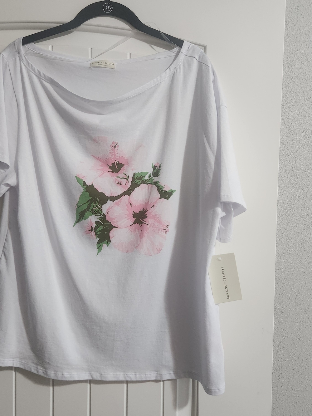 White Floral Short Sleeve Tee